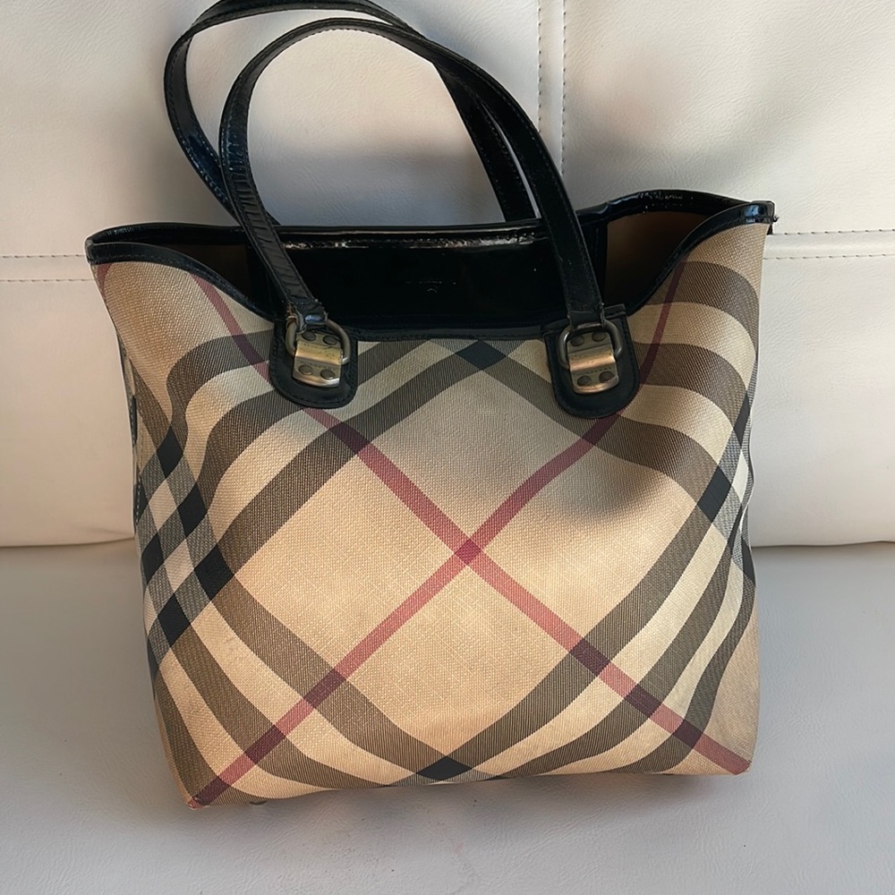 Burberry authentic handbag
